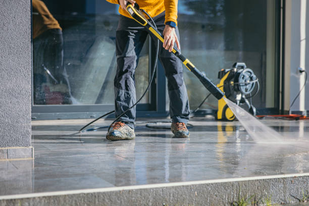 Playground Equipment Cleaning in La Presa, CA